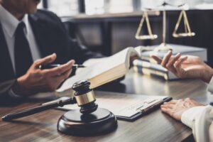 Read more about the article Navigating the Legal Landscape: Understanding the Role of an Attorney
